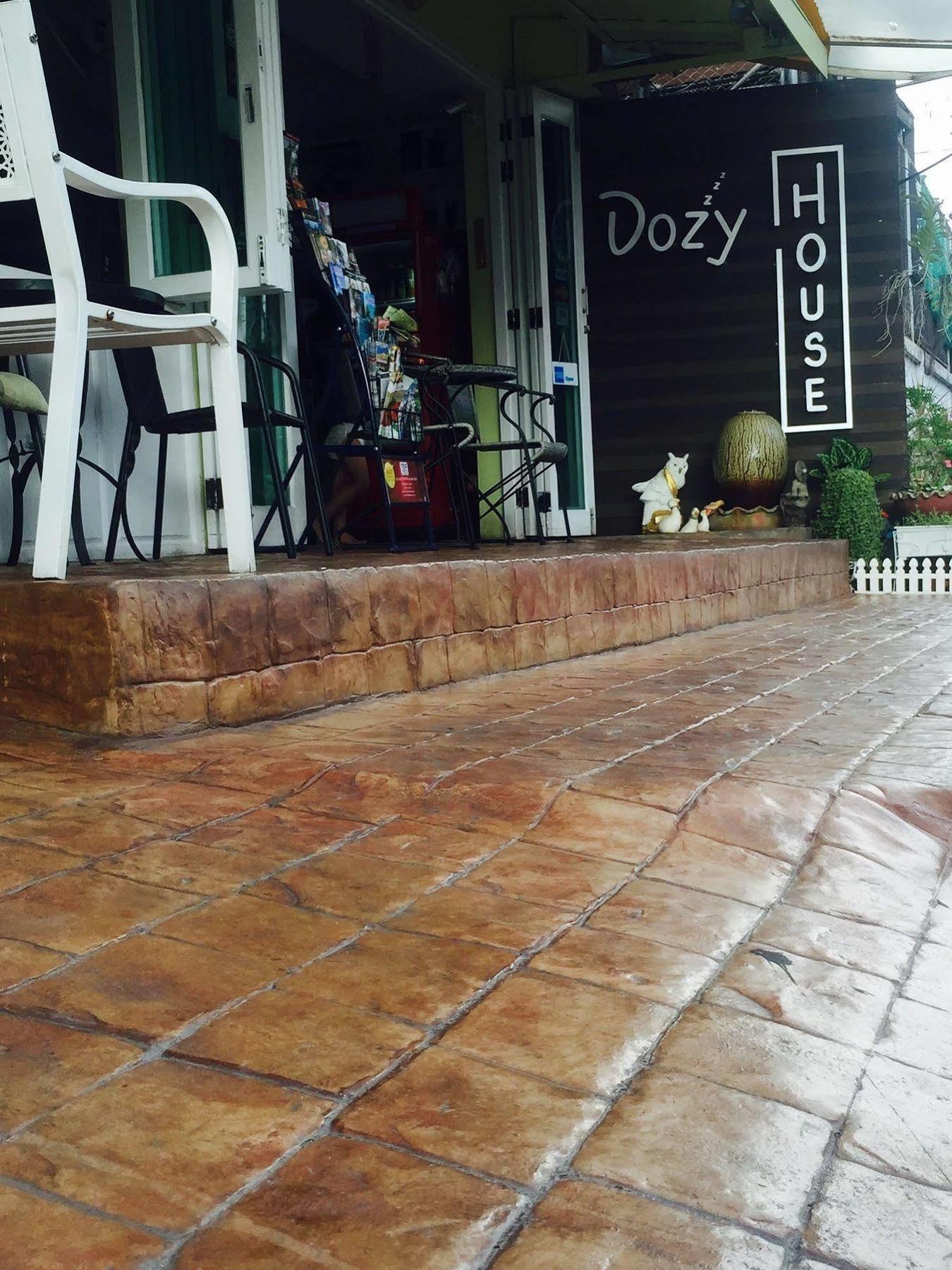 Dozy House Otel Chiang Mai Dış mekan fotoğraf